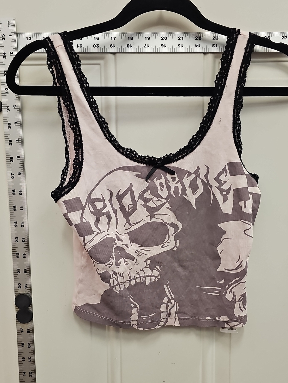 Women's Pink Graphic Skull Lace-Trim Tank Top